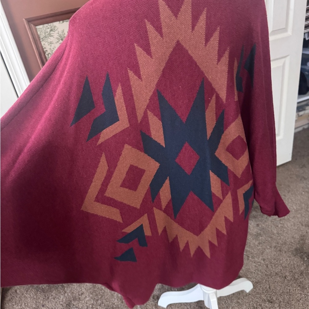 Geometric Patterned Cardigan - Picture 3 of 11